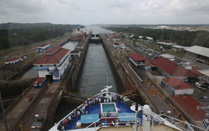 파나마운하 크루즈